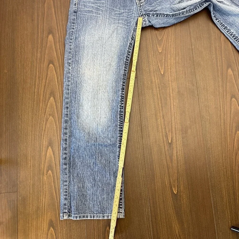 Royal Premium Jeans Men's 31x30‎ Straight Leg Distressed Embroidered Pockets